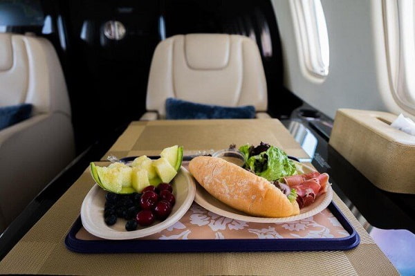 گرفتن مجوز آموزشگاه مهمانداری هواپیما