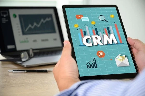 کارگاه آموزشی افزایش فروش محصولات آموزشی همراه با CRM